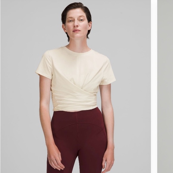 Women’s Lululemon Short Sleeve Shirt with Tie Wrap Size 6 - Picture 7 of 8